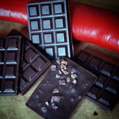 Горький шоколад🍫перец Чили 🌶 и какао крупка . Один из моих любимых ...