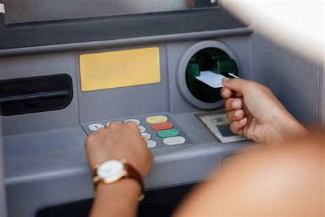 Panduan Lengkap Cara Mengambil Uang Di ATM