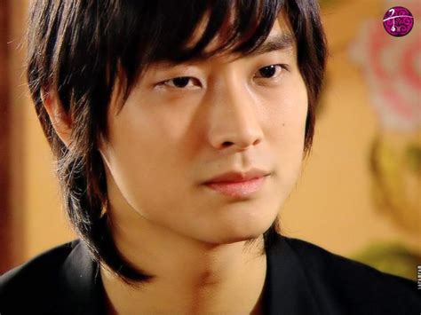 Ju Ji Hoon 주지훈 Picture Hancinema The Korean Movie And Drama