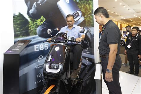 Mforce Tampil Meriah Di Malaysia Autoshow Dengan Lapan Model Baharu