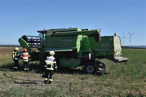 Mähdrescher gerät in Brand Monatsrevue