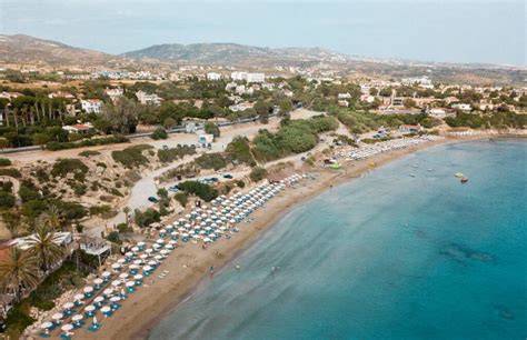 Plaża Coral Bay Beach Cypr