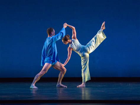 Review Mark Morris Dance Group Affirms Spirit Of Survival With