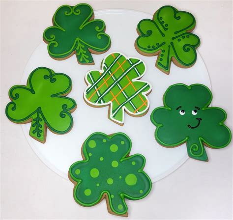 Shamrock Decorated Cookies — The Gingerbread Factory