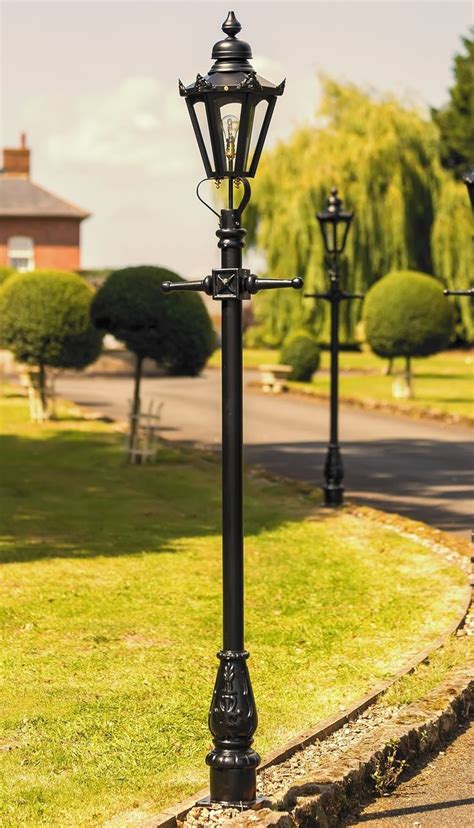 Small Victorian Hexagonal Lamp Post Victorian Lamps Lamp Post