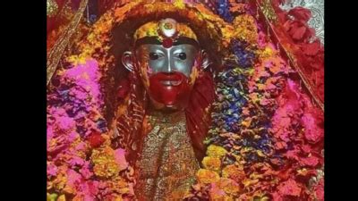 Holi West Bengal Pilgrims At Tarapith Offer Abir To Ma Tara And