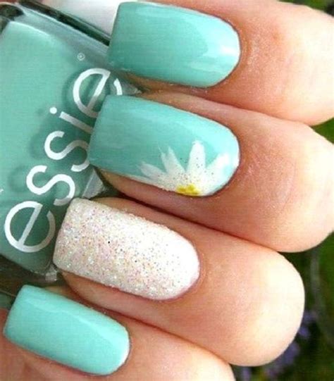 12 Chic Beachy Aqua Manicures For Summer Nail Art Ideas Pretty Designs