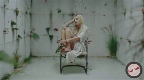 Skylar Grey Kill for You ft Eminem Clipe não Oficial YouTube