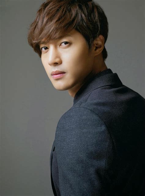 K Popasia Kim Hyun Joong Está Listo Para La Acción En Los Avances Para