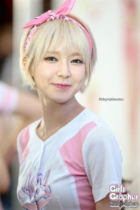 Female K Pop Idols I Ve Completely Gone Lesbian For GirlsAskGuys