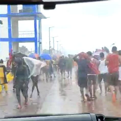 Digha উথাল সমুদ্র পাথাল পর্যটক দেখুন ভয়ঙ্কর সুন্দর রোববারের