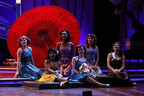 Hot Mikado Theatre Reviews