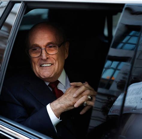 Ex Trump Anwalt Rudy Giuliani Muss Millionen Us Dollar Zahlen Welt