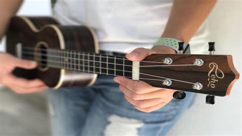 1-on-1 Ukulele Lessons for Beginners - Dubai, UAE (Course)