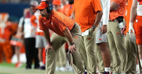 Clemson Football Dabo Swinney Really Disappointed After Tigers Blowout Loss To Tennessee In