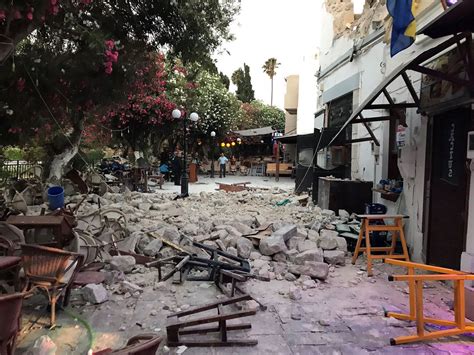 Earthquake rocks Greece and Turkey: Two dead ans 200 injured after ...