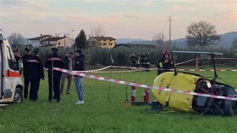 Elicottero Precipitato A Prato Il Video Dal Luogo Dell Incidente