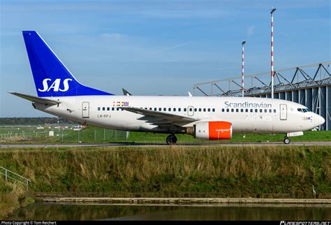 LN RPJ SAS Scandinavian Airlines Boeing 737 783 Photo By Tom Reichert