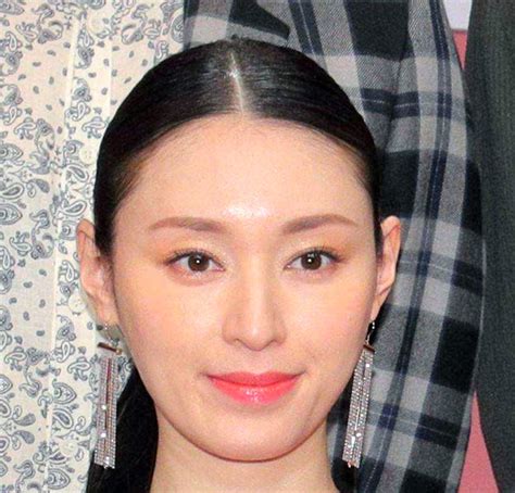 【離婚理由】宮崎あおいが元旦那・高岡蒼佑と別れた原因は岡田准一との不倫？ エンタメプレス