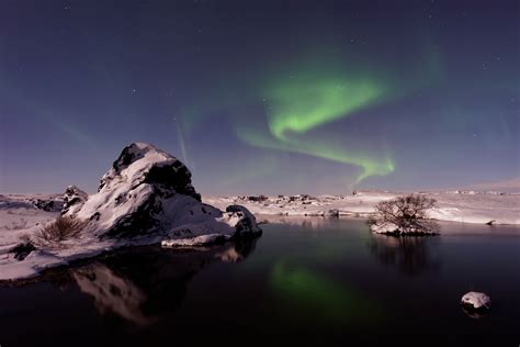 Fotos Gratis Nieve Noche Lago Atm Sfera Reflexi N Islandia Luz