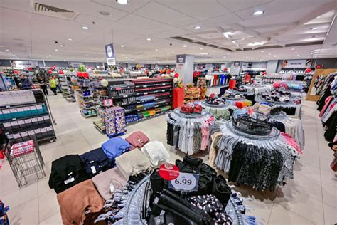 Niemiecka sieć sklepów Woolworth wchodzi do Polski Jeden z pierwszych