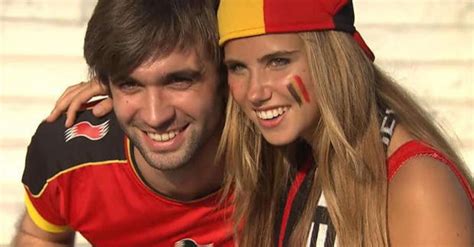 WK babe Axelle scoort contract bij L Oréal video