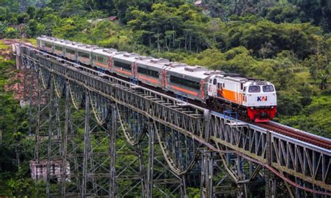 Nekat Turun Di Stasiun Yang Tak Sesuai Tiket Penumpang Kereta Api Siap