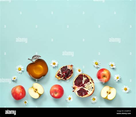 Rosh Hashanah Jewish New Year Holiday Concept Traditional Symbols Apples Honey And