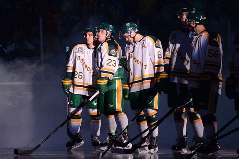 Survivors of Humboldt Broncos Hockey Team Return to Ice After Crash ...