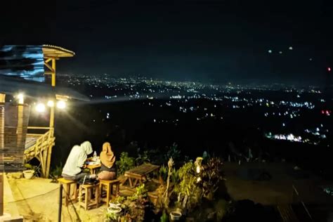 Kedai Kopi Watu Obonk, Ngopi Asyik Sambil Menikmati Pemandangan City ...