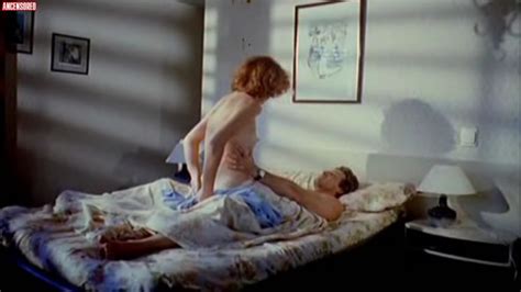 Spiando Marina Nude Pics Page