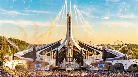 Tomorrowland Tickets Lineup Bands F R Tomorrowland Wegow