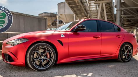 Alfa Romeo Giulia Quadrifoglio Qv Ps Commercial Youtube