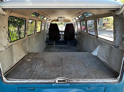 Survivor Volkswagen Type 2 Deluxe 21 Window Samba Is In Dire Need Of