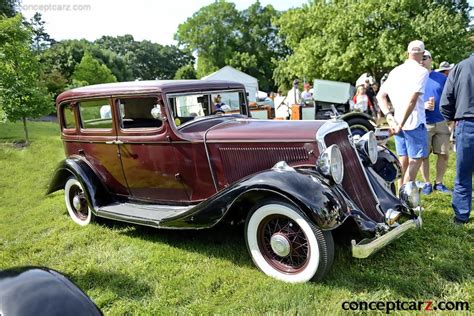 1933 Studebaker Series 56 Six Sedan