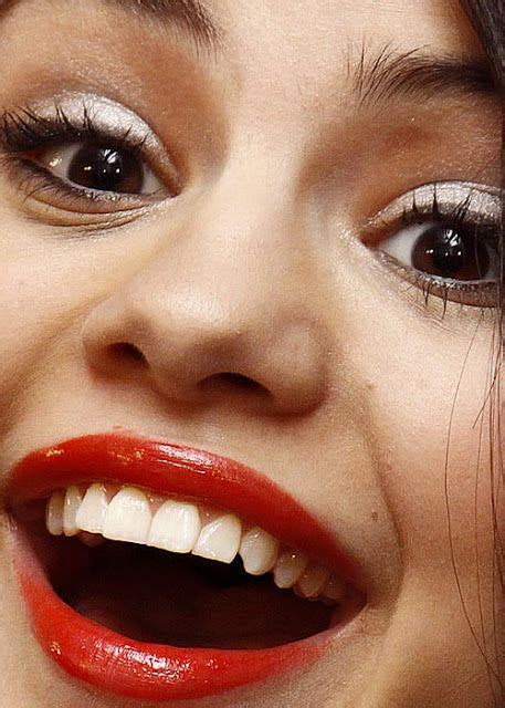 The 411 Dirt Did You Know Selena Gomez Has Veneers 2019 Selena