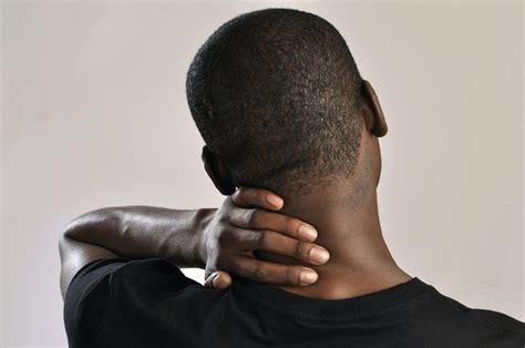 Common Neck Sprain Symptoms to Watch for in a Car Accident