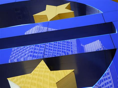 Deutsche Welle: Δραστικό κούρεμα η μόνη λύση; - ΤΟ ΒΗΜΑ
