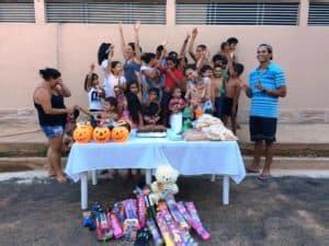 Volunt Rios Do Projeto Olhar Diferente Organizam Super Rifa Para