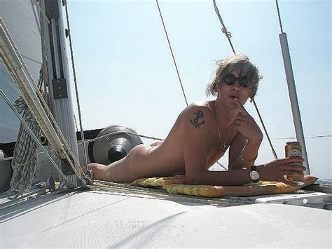 Jamie Campbell Bower Sexy Shirtless Paparazzi Naked Male Celebrities