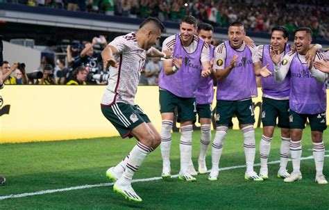 Sin ser espectacular México vence a Costa Rica y clasifica a