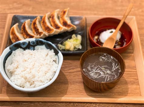 肉汁餃子のダンダダン 三鷹店の肉汁焼餃子定食ランチが美味しい｜キチナビ