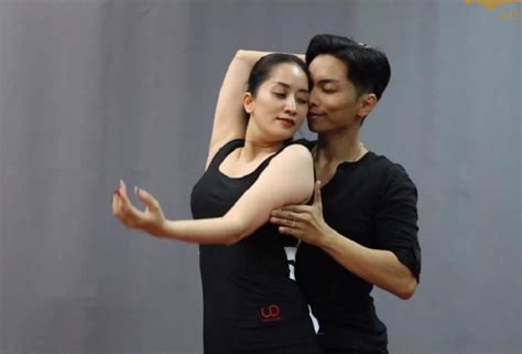 Khánh Thi hiếm hoi khoe ảnh diện bikini nóng bỏng 10 năm trước Báo Dân trí