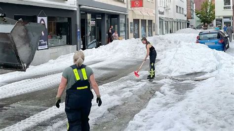 Reutlingen Unwetter mit Hagel sorgt für weiße Straßen