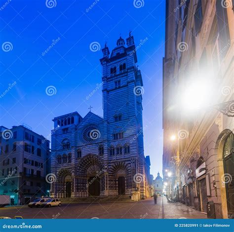 Catedral De San Lorenzo G Nova Foto Editorial Imagen De Central