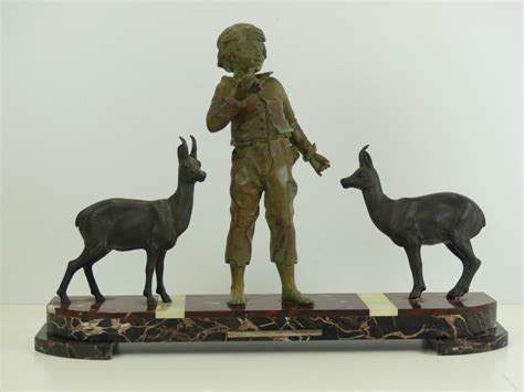 Art Deco Beeld Jongen Met Herten Spelter Marmer Kringwinkel