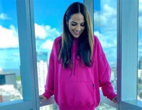 Fabiola Campomanes Posa En Bikini Y Luce Su Torneada Figura En El Radar