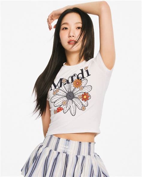 MUSINSA MARDI MERCREDI CROPPED TSHIRT FLOWERMARDI BLOSSOM WHITE NAVY