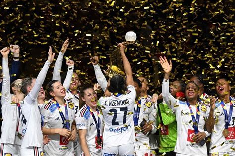 Mondial féminin de handball Vous nous rendez fiers le message d