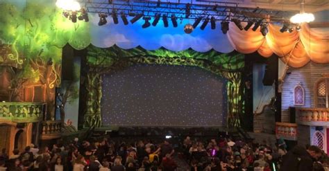 Review Peter Pan Panto At The Assembly Hall Theatre Tunbridge Wells